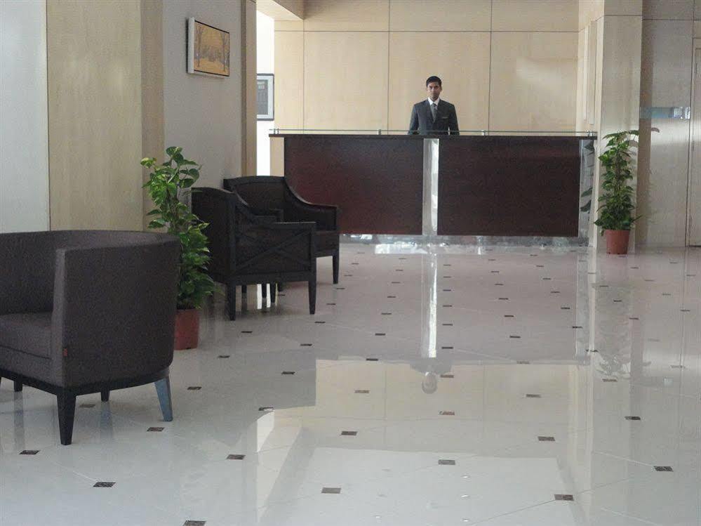 Days Olaya Hotel Riyadh Bagian luar foto