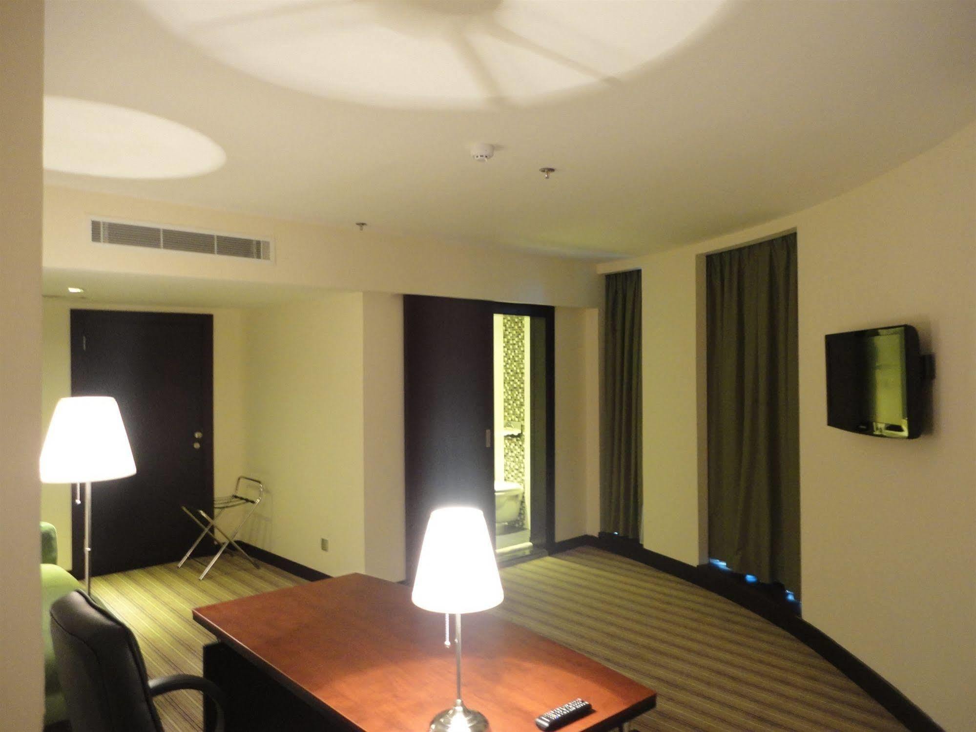 Days Olaya Hotel Riyadh Bagian luar foto