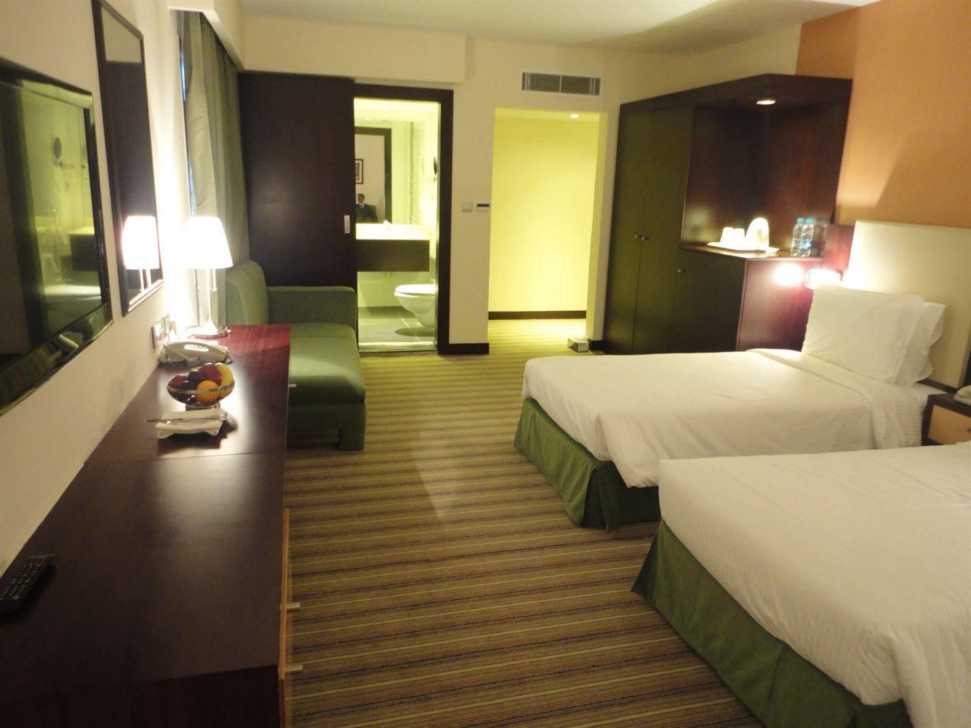 Days Olaya Hotel Riyadh Bagian luar foto
