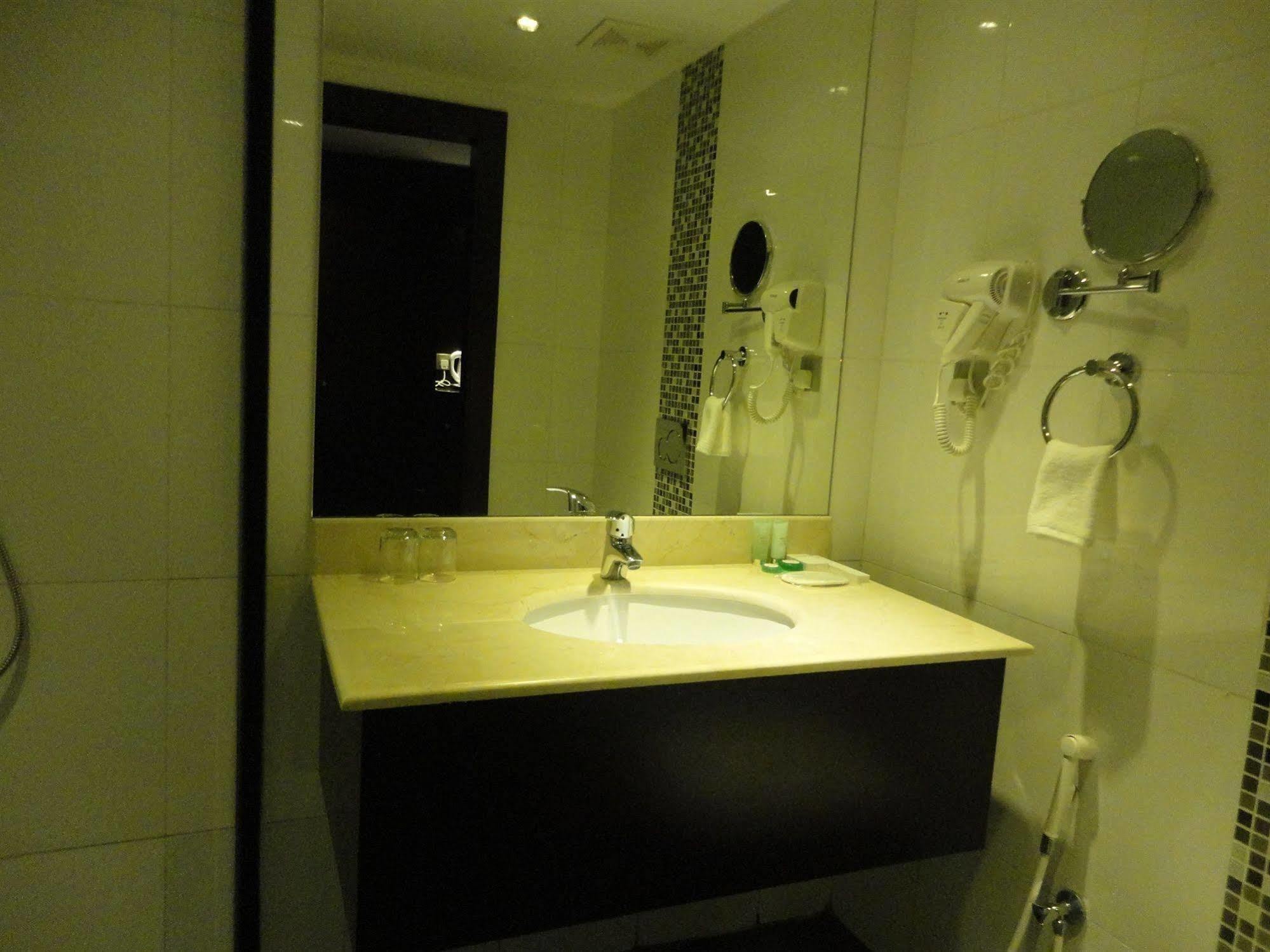 Days Olaya Hotel Riyadh Bagian luar foto