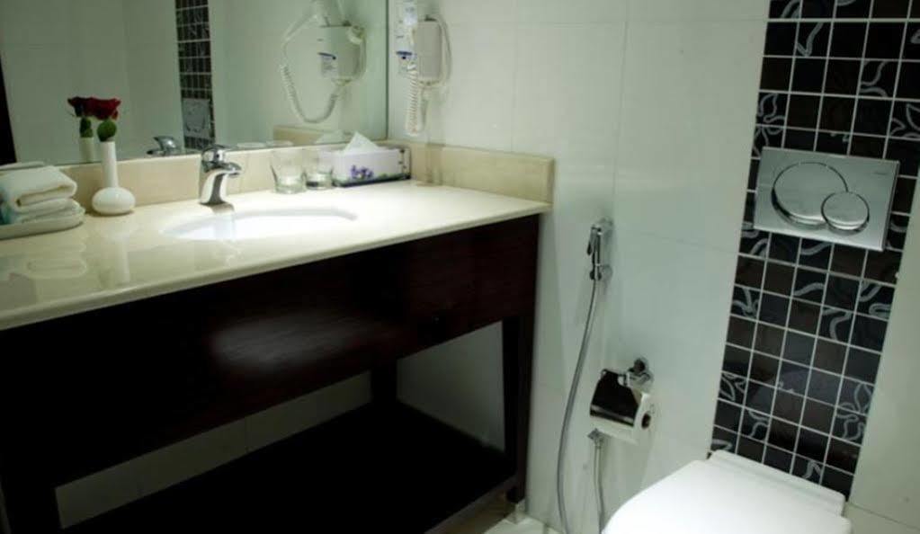 Days Olaya Hotel Riyadh Bagian luar foto